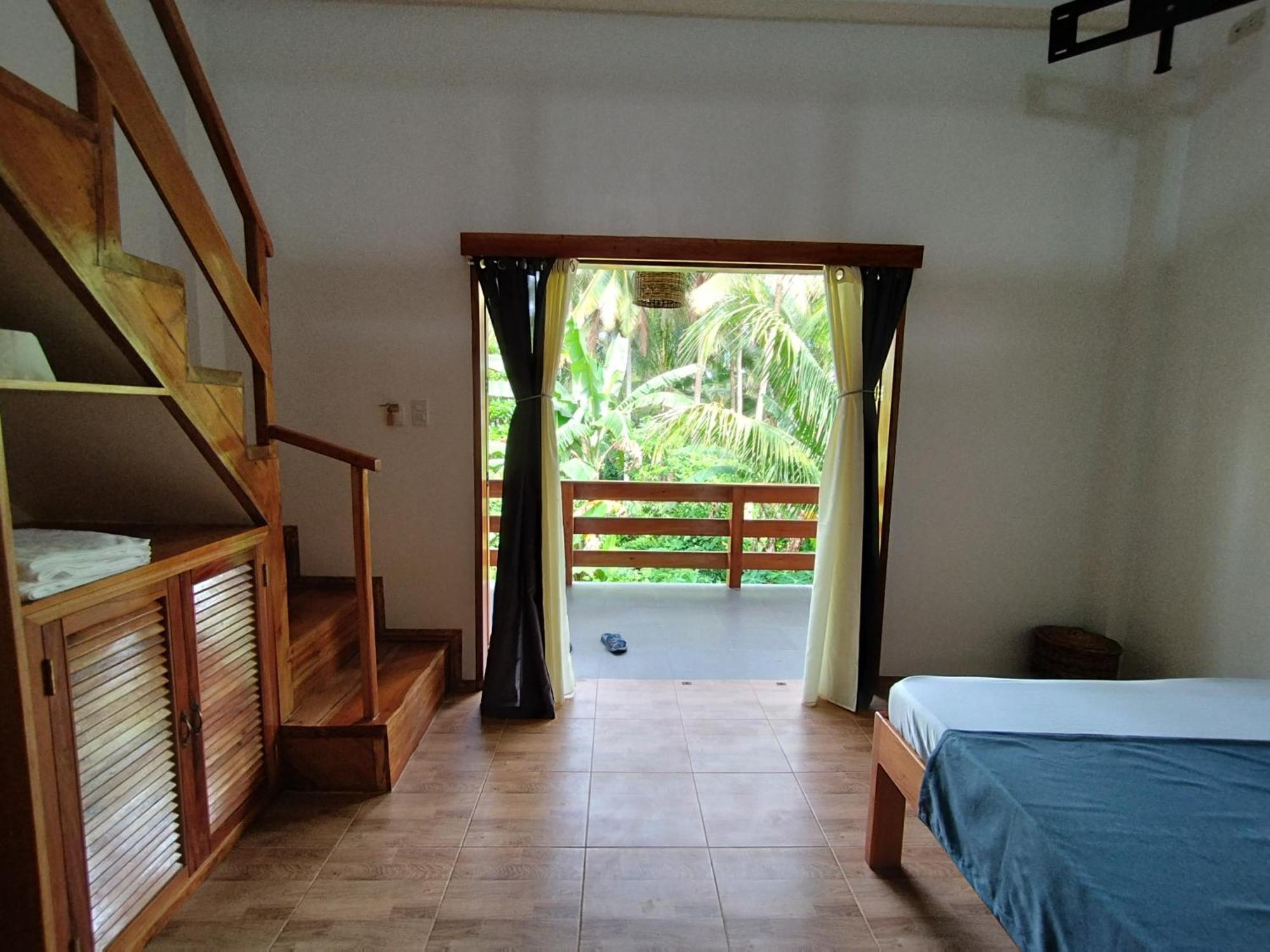 White Bada Guesthouse Siquijor Quarto foto
